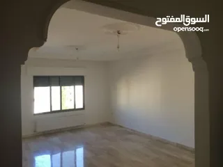  10 شقة ط 2 بمنطقة هادئة بالجبيهة بالقرب من الكلية العلمية الاسلامية للبيع