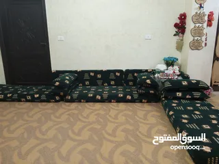  3 غرفت جلوس تتكون من خمس فرشات وا خمس مساند وا 10 ماخدات