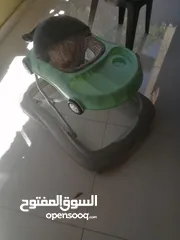  6 كرسي طعام +هزازه تشتغل على البطاريات السعر على التلفون+كراجه اطفال