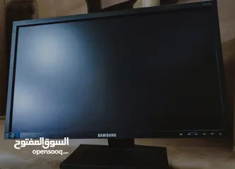  1 شاشة 22 بوصة بأسعار الجملة تشتغل معاك تليفزيون بكونفرت DVI TO HDMI