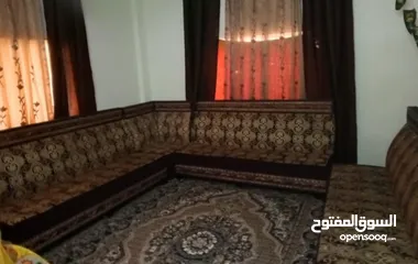  3 طقم كنب للبيع بسعر حرق 50 دينا من الاخر طقم بتحمل  موجود بالرصيفه  التواصل علي الرقم