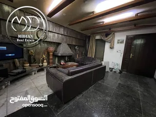  10 فيلا دوبلكس للبيع في أجمل مواقع عبدون مساحة 580م مع تراسات و حدائق سوبر ديلوكس بسعر مميز جداً