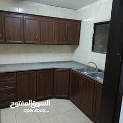  2 شقة فارغة للايجار في المدينه الرياضية 220