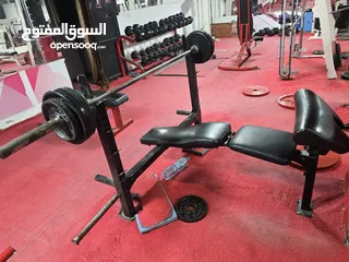  11 نادي رياضي كامل للبيع