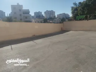  8 طابق كامل للايجار مع ساحة خارجيه