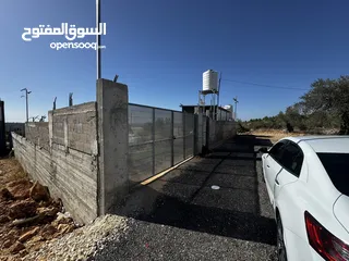  1 ارض تصنيف ب  540متر رخصت بناء جهاره 530متر مرخص بير مياه بطون 64 كوب اسور بطون جهازه الباء