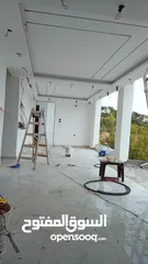  14 كافه عمال الدهانات وديكورات عزل رطوبه الون  رش حبيبات رش حديد رش بواب دقه بل عمل تسليم هندسه  الموعد