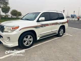  1 Toyota Land Cruiser 2013 GXR Top