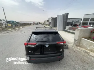  2 2021 TOYOTA RAV4, LE  بطاريه ليثيوووم السياره توب نضافه بصلاه على النبي