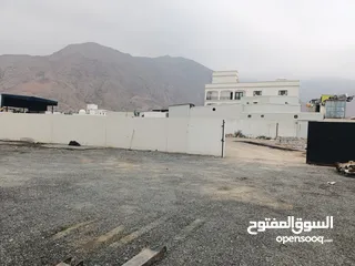  3 Industrial land for rent in Al misfah with a boundary wall and a guard room أرض صناعية مسورة المسفاة