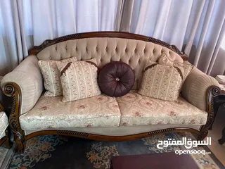  1 طقم كنب ضيوف مع سفره