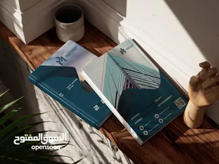  17 مصمم هويات بصرية ومدير إبداعي