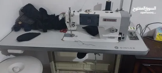  5 ماكينة خياطة سنجر بحالة الوكالة