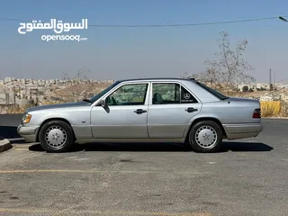  4 مرسيدس بطة موديل ال1995