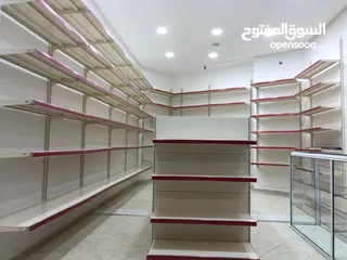  7 Rayonnage de magasin        رفوف المتجر