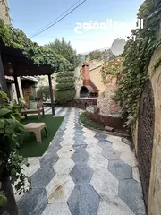  12 شقة 200 داخلي و 200 خارجي للبيع في طبربور