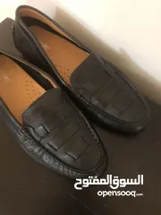  8 أحذية ستاتي جلد طبيعي نوعيات ممتازة مقاسات مختلفة بحال الجديد للبيع