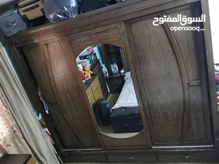  4 غرفة نوم للبيع بحالة جيدة
