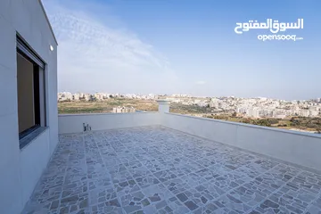  14 شقة طابق اخير مع روف مساحة 220 م مع ترس 50م بافضل مناطق شفا بدران