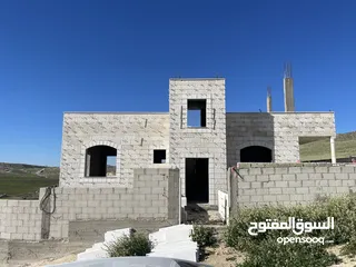  1 منزل تحت الانشاء للبيع