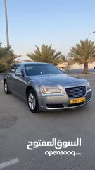  8 Chrysler C300 نظيفة جدا