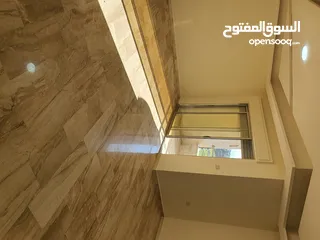  8 شقة للإيجار دير غبار