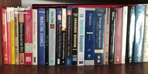  2 كتب جامعية مستعملة للبيع