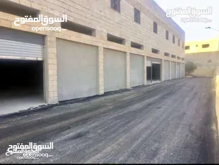  5 مستودعات للإيجار بمساحة 500متر2 في طريق الظهير الواقع بين مرج الحمام والبيادر قرب شركة مرسيدس غرغور