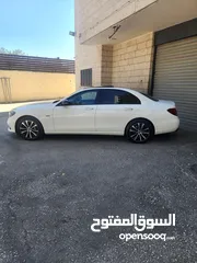  4 Mercedes E300 plug in hybrid 2020 ترخيص