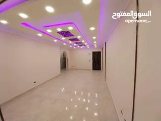  2 شقه في الهنوفيل شارع احمد جمعه من الخلفاء الراشدين