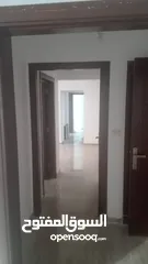 4 شقة أرضية مفروشة ومميزة للبيع
