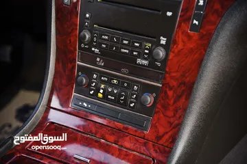  23 كاديلك سكاليد بلاتينيوم هايبرد بحالة ممتازة Cadillac Escalade Hybrid 2009