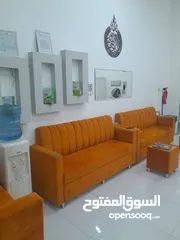  4 حلاق للبيع من 3 كراسي