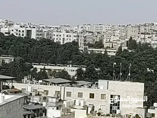  5 فيلا للبيع بمساحه حديقه كبيره و البيع بسعر الأرض