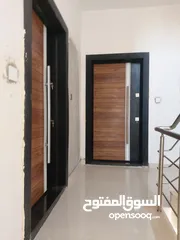  1 شقة للايجار  شارع الشرطه العسكريه الهواري مقابل شركه النظافه
