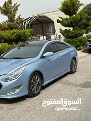  2 سوناتا للبيع بسعر 8250 موديل 2012 سيارة نظيفة هايبرد