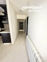  4 شقق للبيع في الريحان