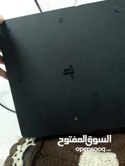  4 ...................... PS4 سليم 500GB + يد أصلية + يد.كوبي.- شبه جديد