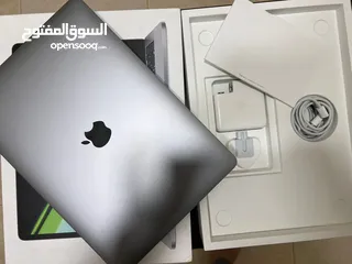  5 للبيع MacBook Pro M1 بحالة الجديد بطاريه 100 %  Mac book pro M1512 gb like new