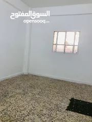  9 منزل مستقل (طابقين)  للبيع الزرقاء-جناعة ،مدخل منفصل لكل طابق