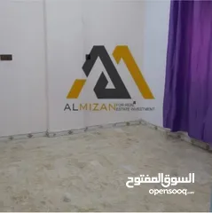  3 شقة مؤثثة بالكامل للإيجار حي صنعاء طابق اول
