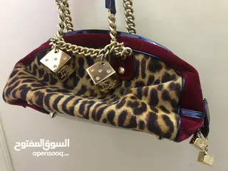  1 شنطة cristian dior اصلية