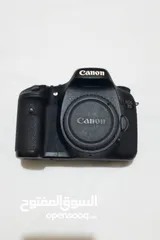  9 كاميرا Canon 7Dمستعمل عرطه مع توابع