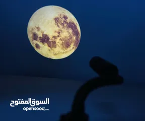  1 بروجكتر ضوء القمر والأرض