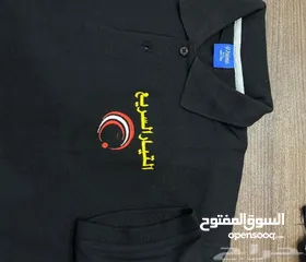  2 بلوزة موظفين فيزت جاليهات مع شعار باجات