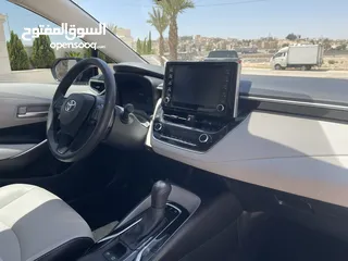  14 تويوتا كورولا هايبرد  2020