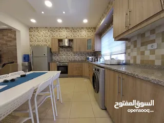  6 شقة للايجار في الويبده  ( Property 36470 )-175080993