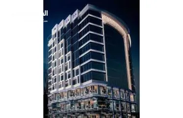  4 مكتب للبيع 30 متر بالعاصمة 30 متر يطل على سوق الدهب ومحطة المونوريل والمساحة الخضراء