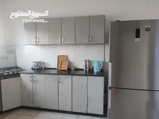  11 شقة للبيع بطولكرم البلد بسعر مغري ومساحة كبيرة