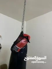  2 كيس ملاكمه بحالة الوكاله اشتريته وما استخدمته 40 k